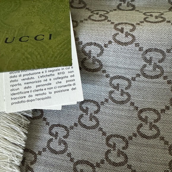Gucci brown logo scarf 70x195 brand new with tag and box - Picture 1 of 10